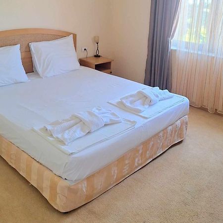 Santa Marina Apartaments - Karina 2 Sozopol Buitenkant foto